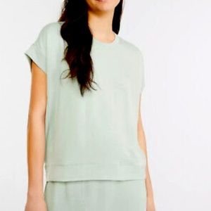 NWT Lou & Grey Signature Soft top sz S